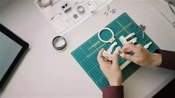 【科技情報(bào)】華人小伙發(fā)明的這個(gè)小玩意，或挽救千萬人，蘋果創(chuàng)始人都忍不住贊賞