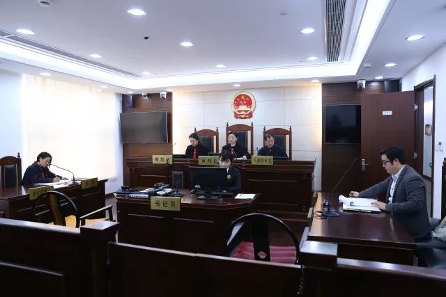 兩把椅子外觀設(shè)計(jì)之爭(zhēng)，竟然打得如此不可開交！