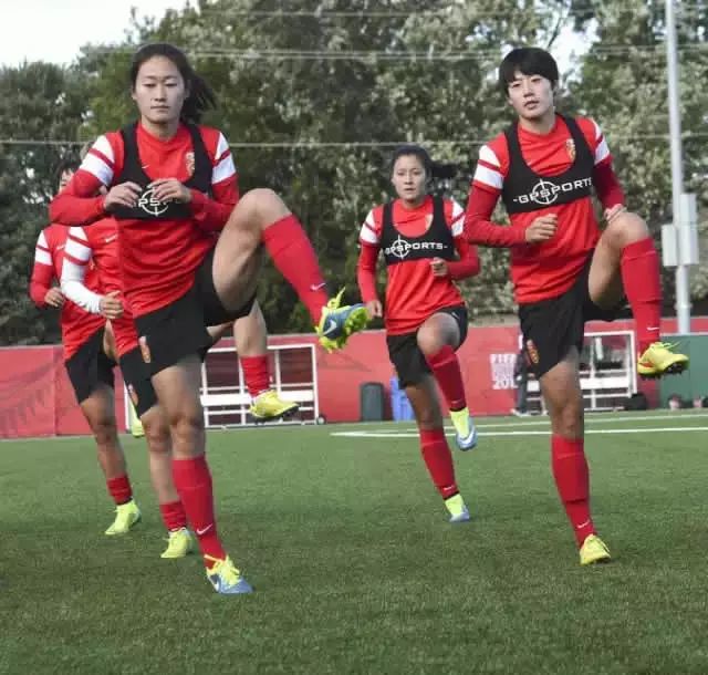 首屆穿「內(nèi)衣」的男足世界杯！