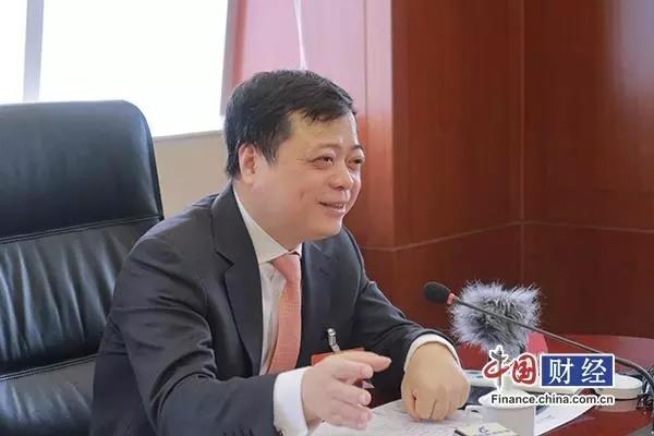 全國(guó)政協(xié)常委南存輝：建議中企貿(mào)易未動(dòng)、商標(biāo)先行