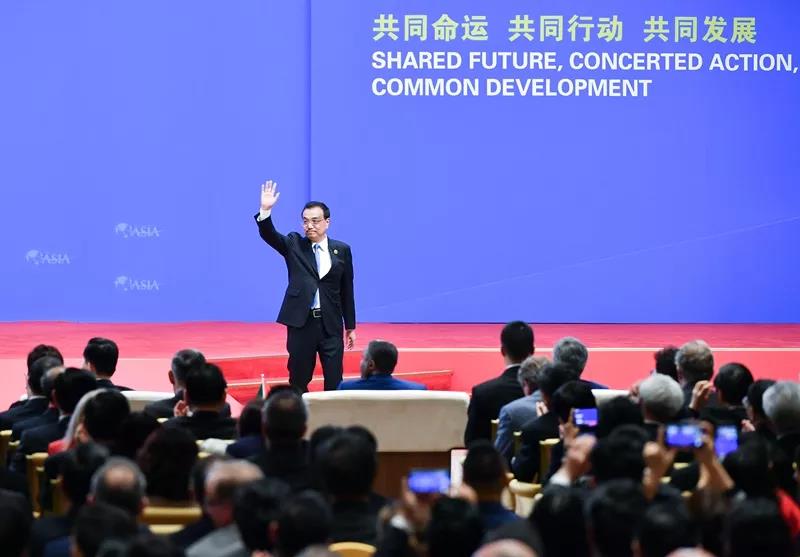 李克強(qiáng)：提高法定賠償額，要讓嚴(yán)重侵權(quán)假冒者承擔(dān)付不起的代價(jià)