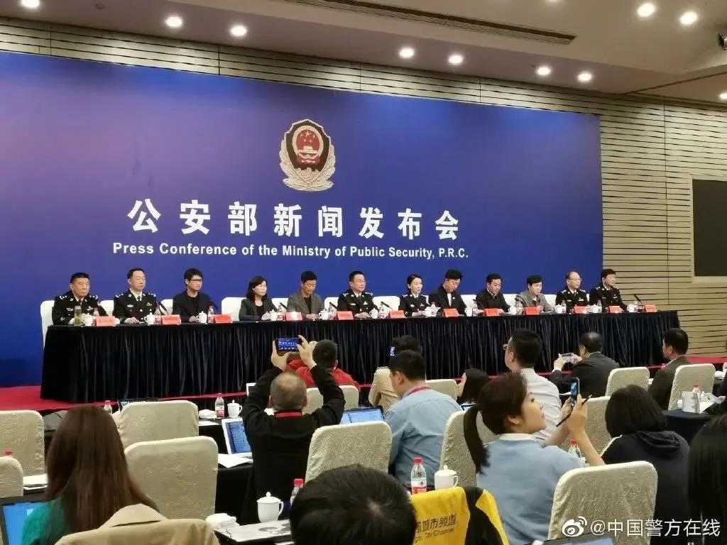 吳京、黃渤、沈騰、韓寒曾組成“受害者聯(lián)盟”，損失約8億元！春節(jié)檔盜版電影案一審宣判！