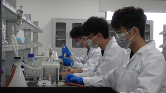 鵬澄凈水團隊:以技術攻關克難！研發(fā)垃圾滲濾液全量化處理高新技術