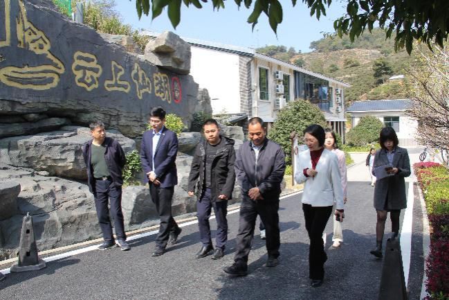 提升地理標(biāo)志證明商標(biāo)運(yùn)用促進(jìn)效能 賦能鄉(xiāng)村振興 河源市市場(chǎng)監(jiān)督管理局開展 “東源仙湖茶”地理標(biāo)志運(yùn)用促進(jìn)工作調(diào)研